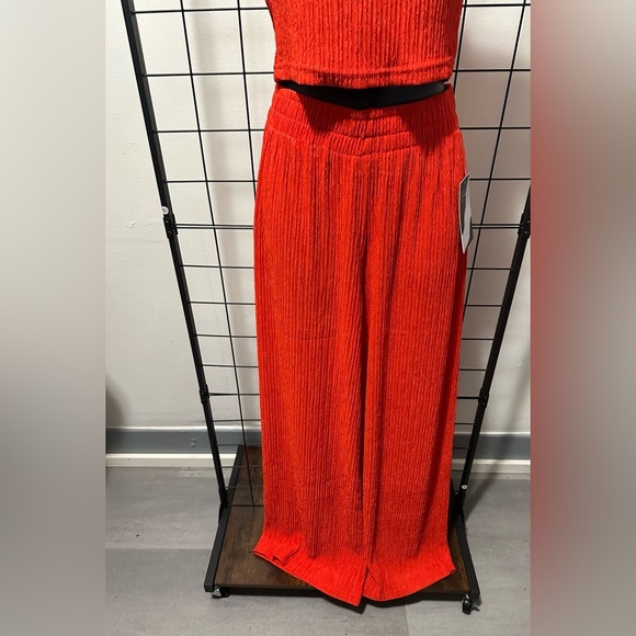 Tomato Red Two Piece Sleeveless Crop Top Pants Set - Picture 6 of 9
